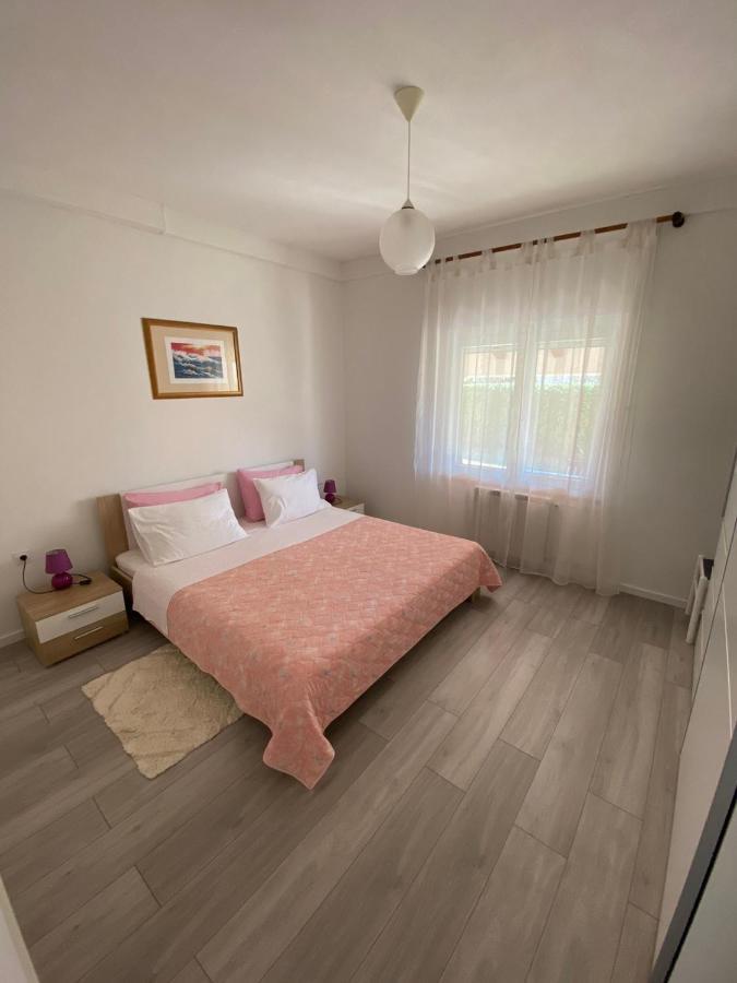 Nina Apartment *
